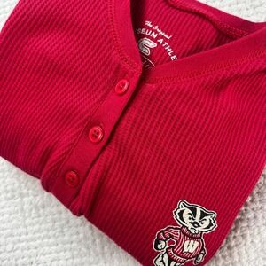 Colosseum Athletics Wisconsin Badgers Red Waffle Knit Henley Top Small NWT